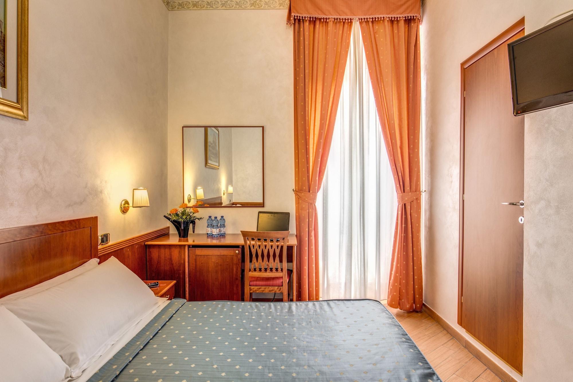 Hotel Centro Cavour Roma Bagian luar foto