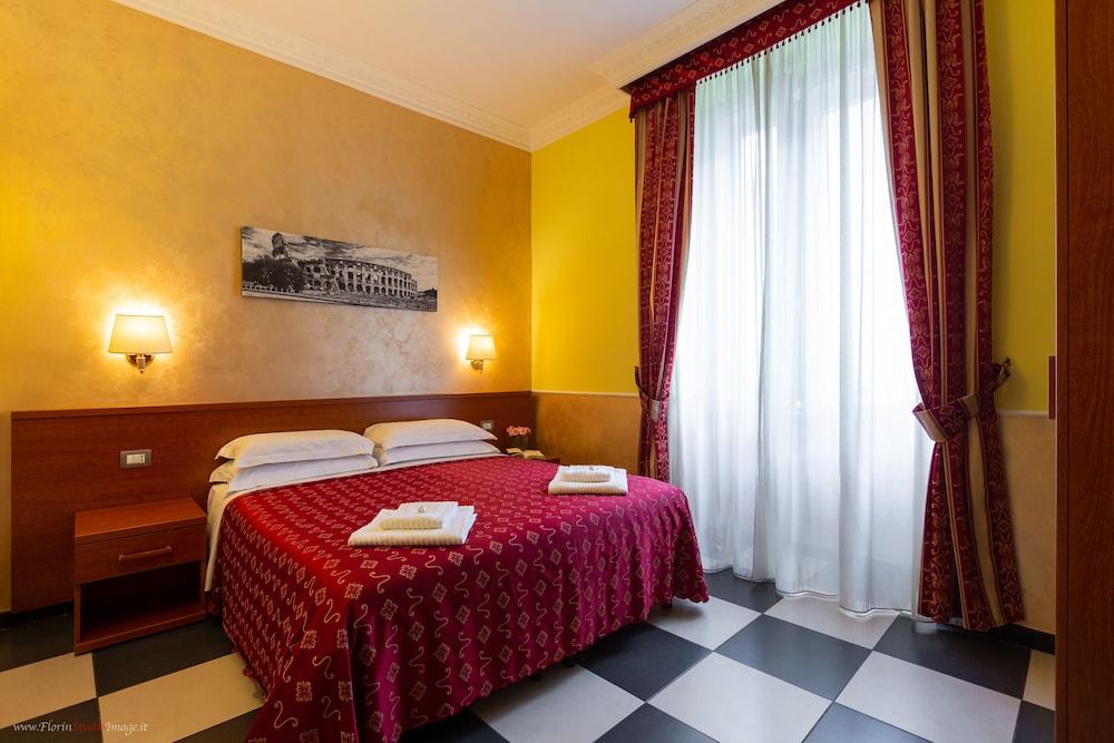 Hotel Centro Cavour Roma Bagian luar foto