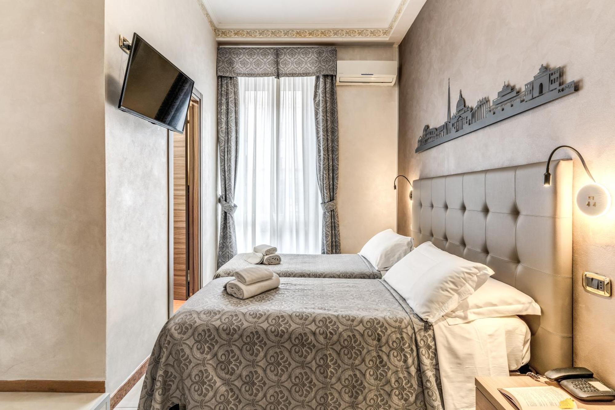 Hotel Centro Cavour Roma Bagian luar foto