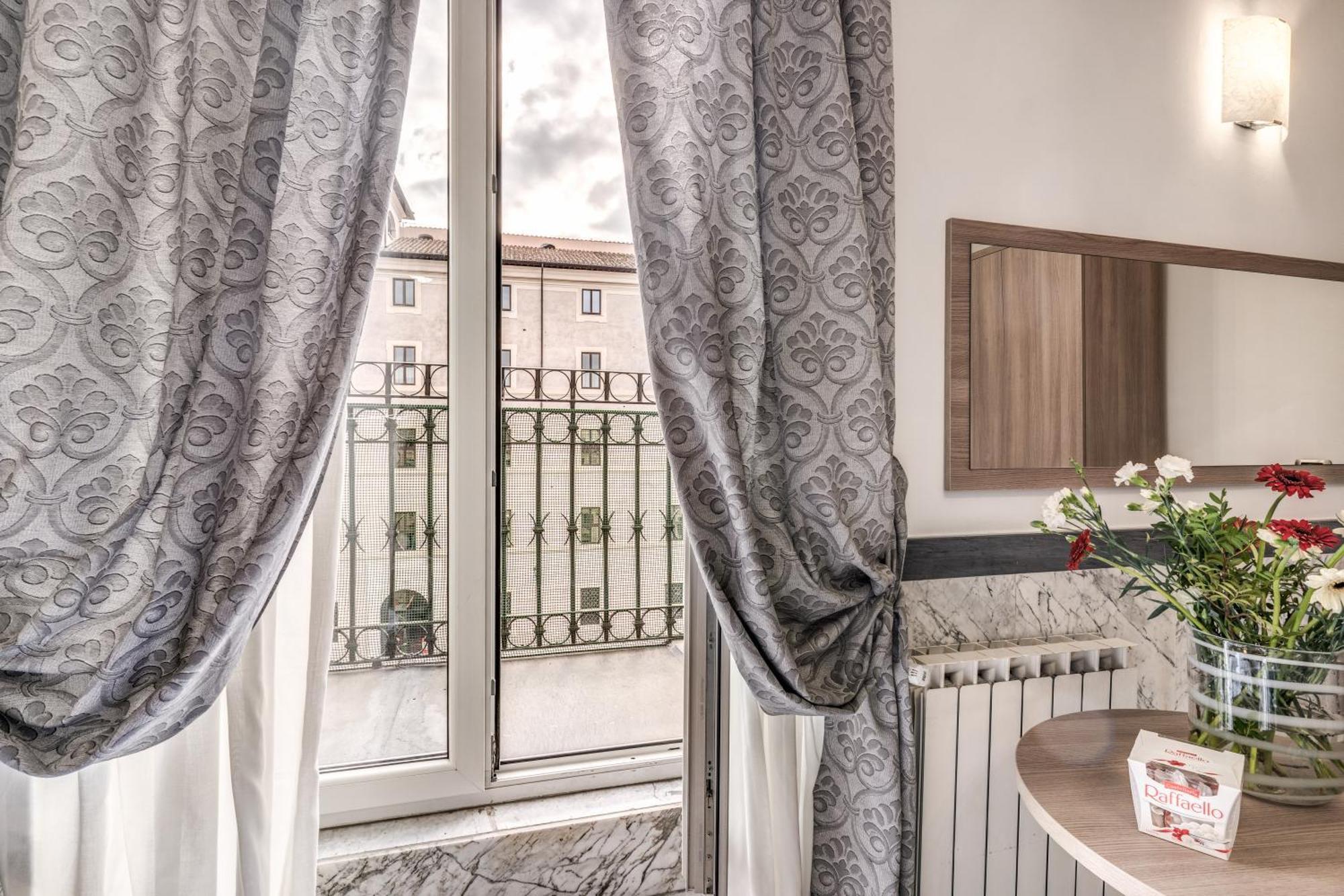 Hotel Centro Cavour Roma Bagian luar foto